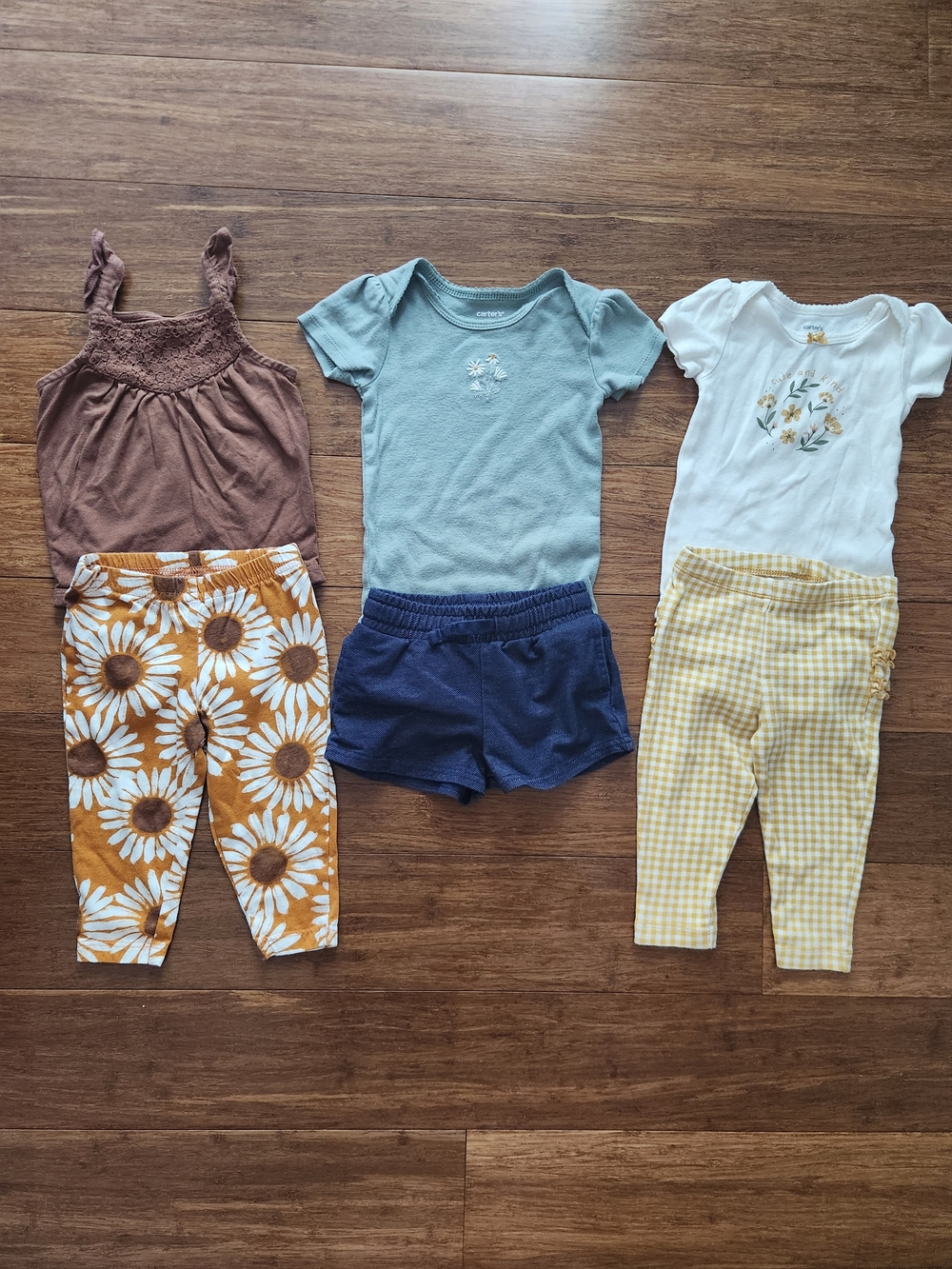Set Of 3 Baby Girls Carter's Summer Outfits  With Pants And Shorts, 9 Months